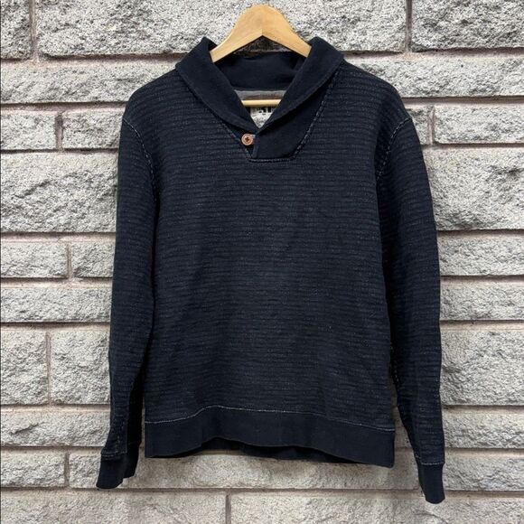 Simons Other - Simons Le 31 Black Textured Crewneck Sweater